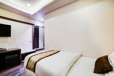 Capital O 507 Hotel Makalu