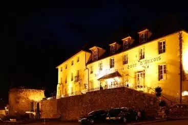 Hotelli Hostellerie De La Tour D'auxois