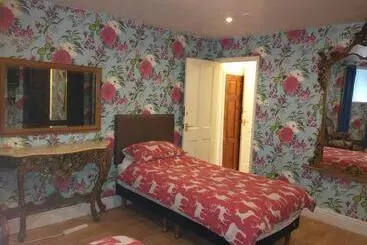 호텔 The Arlington Coach House