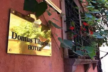 בית מלון כפרי Domus Tiberina