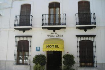 فندق Plaza Chica