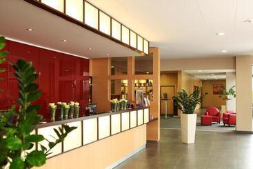 Отель Residhome Suites Paris Sénart