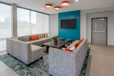 Avid Hotels Milwaukee West Waukesha By Ihg