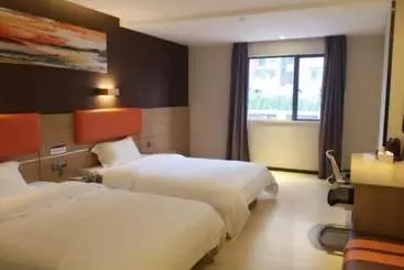 ホテル 7 Days Premium Shenzhen Longgang Dayun Subway Station Branch