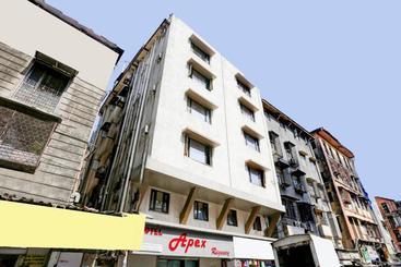 فندق Capital O 80402  Apex Regency