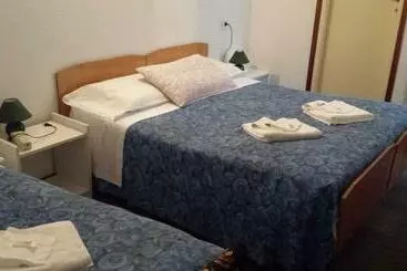Hotel Nouveau Mirabeau
