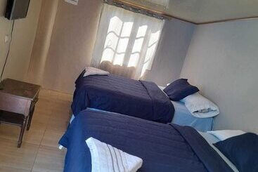 پانسیون Hostal Rudy S Beach