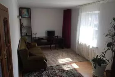 پانسیون Guest House On Maksimova 9