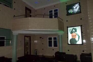 پانسیون Room In Lodge   Dublina Hotels And Suites