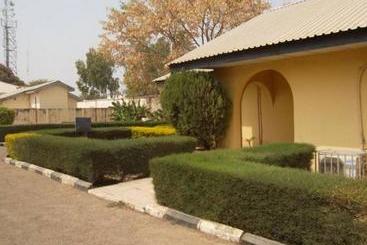 پانسیون Gombe Jewel  Kaduna