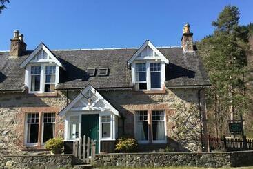 Westward Bed And Breakfast