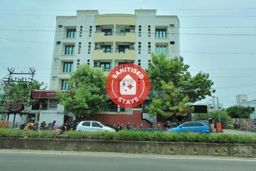 Hotel Oyo 18559  Lake View