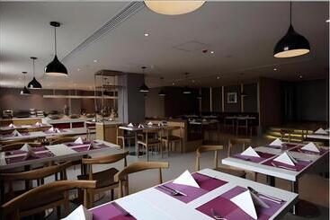 ホテル Yitel Collection Guangzhou Pazhou Exhibition Center Chigang Metro Station