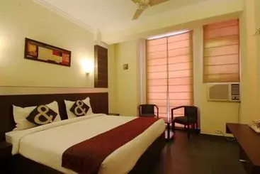 בית מלון כפרי Crest Inn