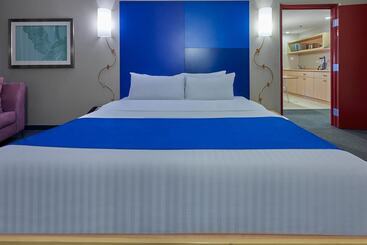 בית מלון כפרי City Express Plus By Marriott Ciudad De México Reforma El ángel