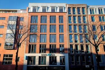 Motel One Amsterdam Waterlooplein