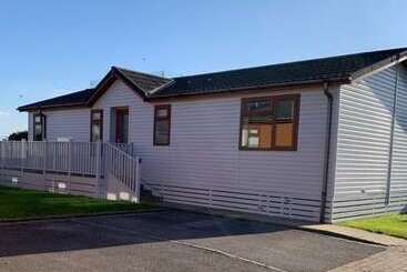 Quinta ou Casa Rural Beautiful 2 Bed Lodge With Hot Tub And Saunain Ely