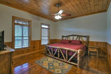 コテージ Black Bear River Lodge