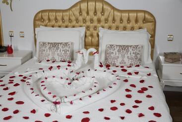 Lalehan City Hotel   Special Class