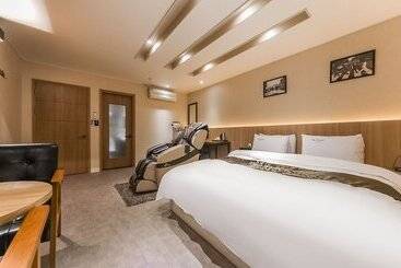 汽车旅馆  Daegu Dongdaegu Station Hotel Two Heart