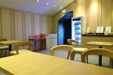 모텔 Yeongdeungpo Sinyeong