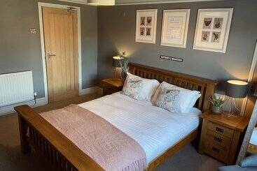 Пансион The Riverside Rooms