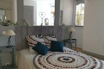 بنسيون La Jolie Chambre