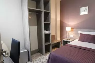 Hostal Fonda Montserrat