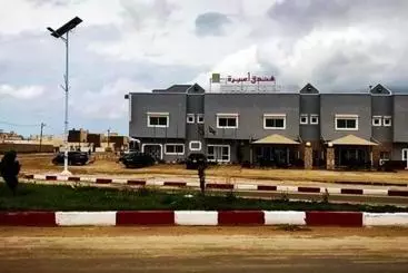 هتل Emira
