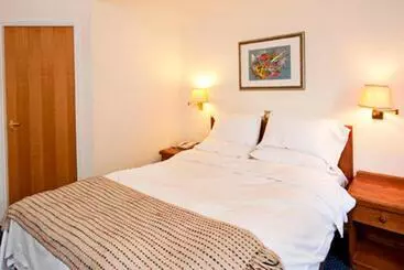 Otel Wee Waif By Greene King Inns