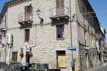 Rezidans Beautiful 2bed House In Tempio Pausania