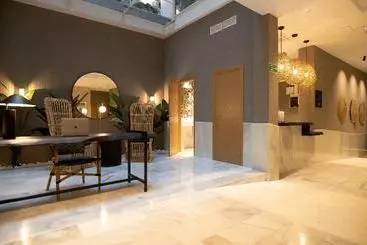 Goodnight Cadiz Apartments