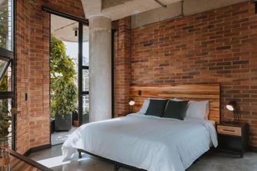 هتل آپارتمان 3450 Living Lofts