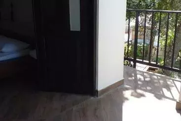 Hotel White House