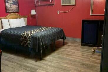 Отель Budget Inn