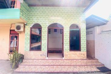 בית מלון כפרי Gerung 1 Near Alun Alun Nganjuk Mitra Reddoorz