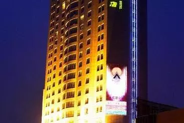 Otel Xiongchu International