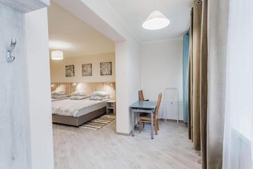 بنسيون Villa Grey House