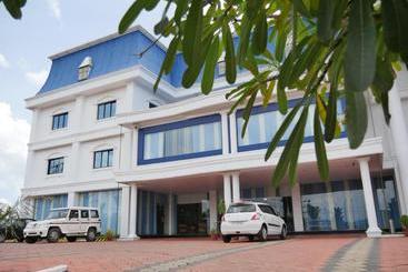 בית מלון כפרי Karthika Residency