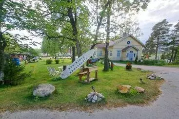 Retkeilymaja Kansakoulu