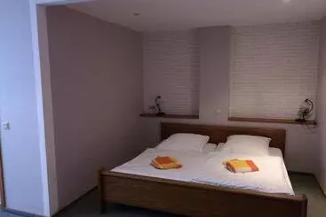 Majatalo Gasthaus Zur Alten Dorfschmiede