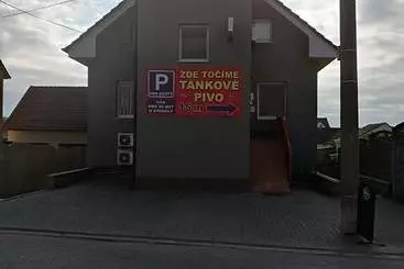 ペンション Restaurace A Penzion U Jessyho