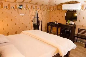 Resort The Timber Garden Adventure Club
