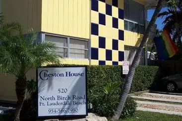 Hôtel Cheston House Clothing Optional All Male Guesthouse