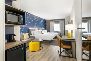 فندق Comfort Suites