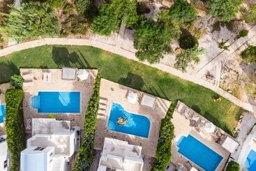 Thalassines Beach Villas