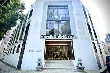 هتل Rest Bugis