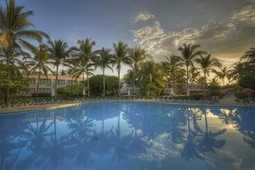 ホテル Ocean Breeze Acapulco