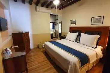 هتل Posada Santa Fe