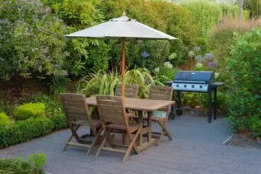 Hotel Sails On The Lake